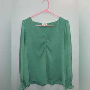 Loft Outlet notched Vneck, long sleeved blouse size Medium